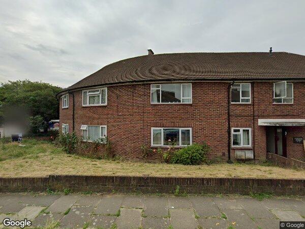 Flat Dudley Drive in Greater London