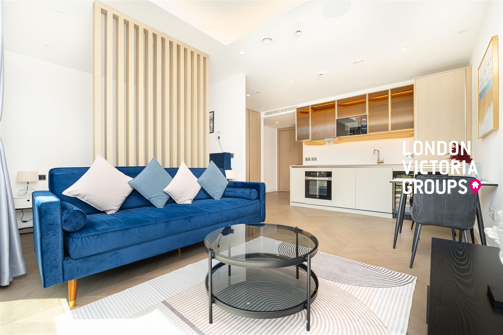 Flat St Clare Street in City of London