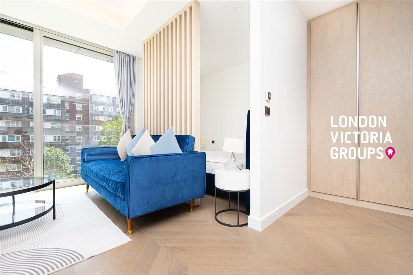 Flat St Clare Street in City of London