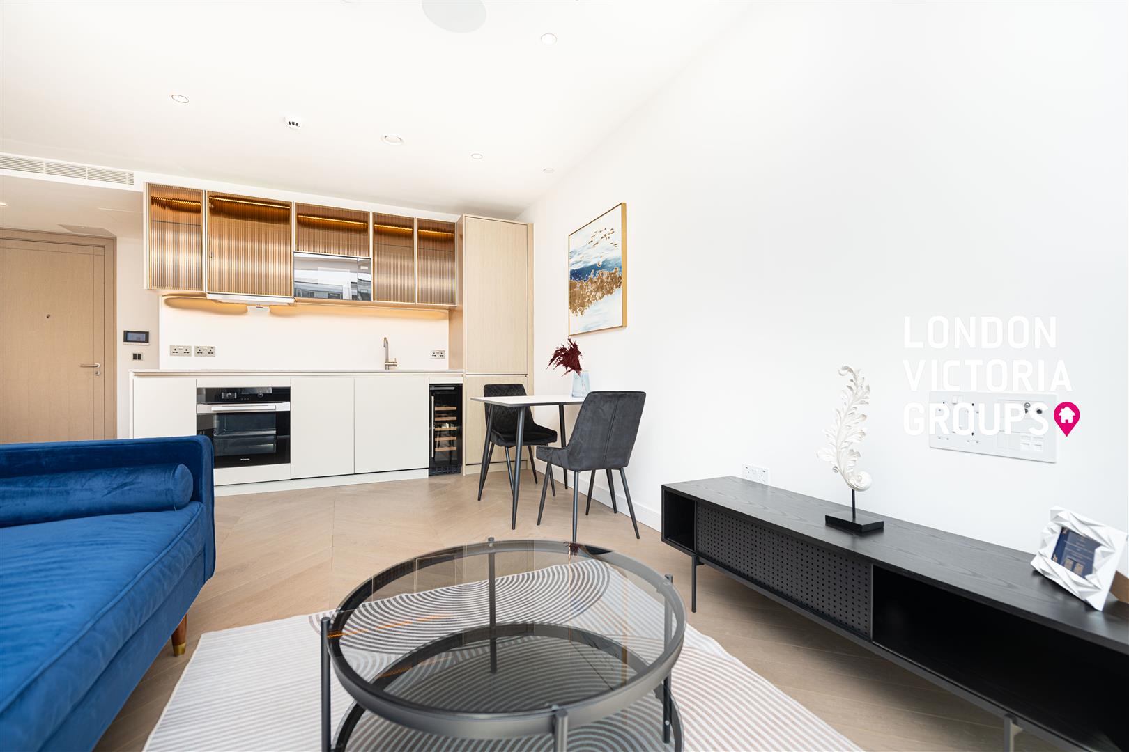 Flat St Clare Street in City of London