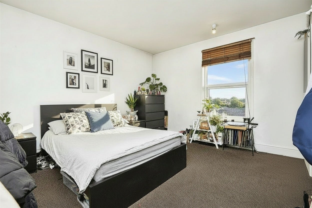 Room Slack Lane in Derby