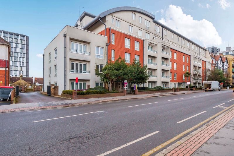 Flat Park Lane in Greater London