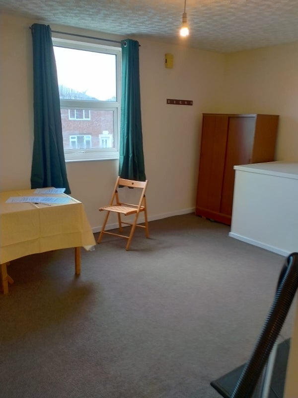 Flat Longshaw Street in Warrington