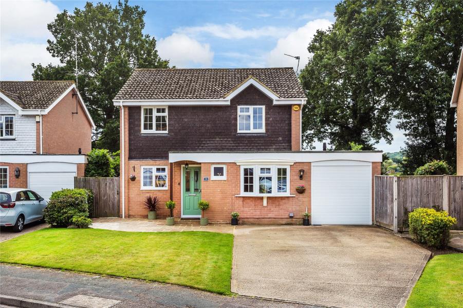 House Claydon Road in Woking