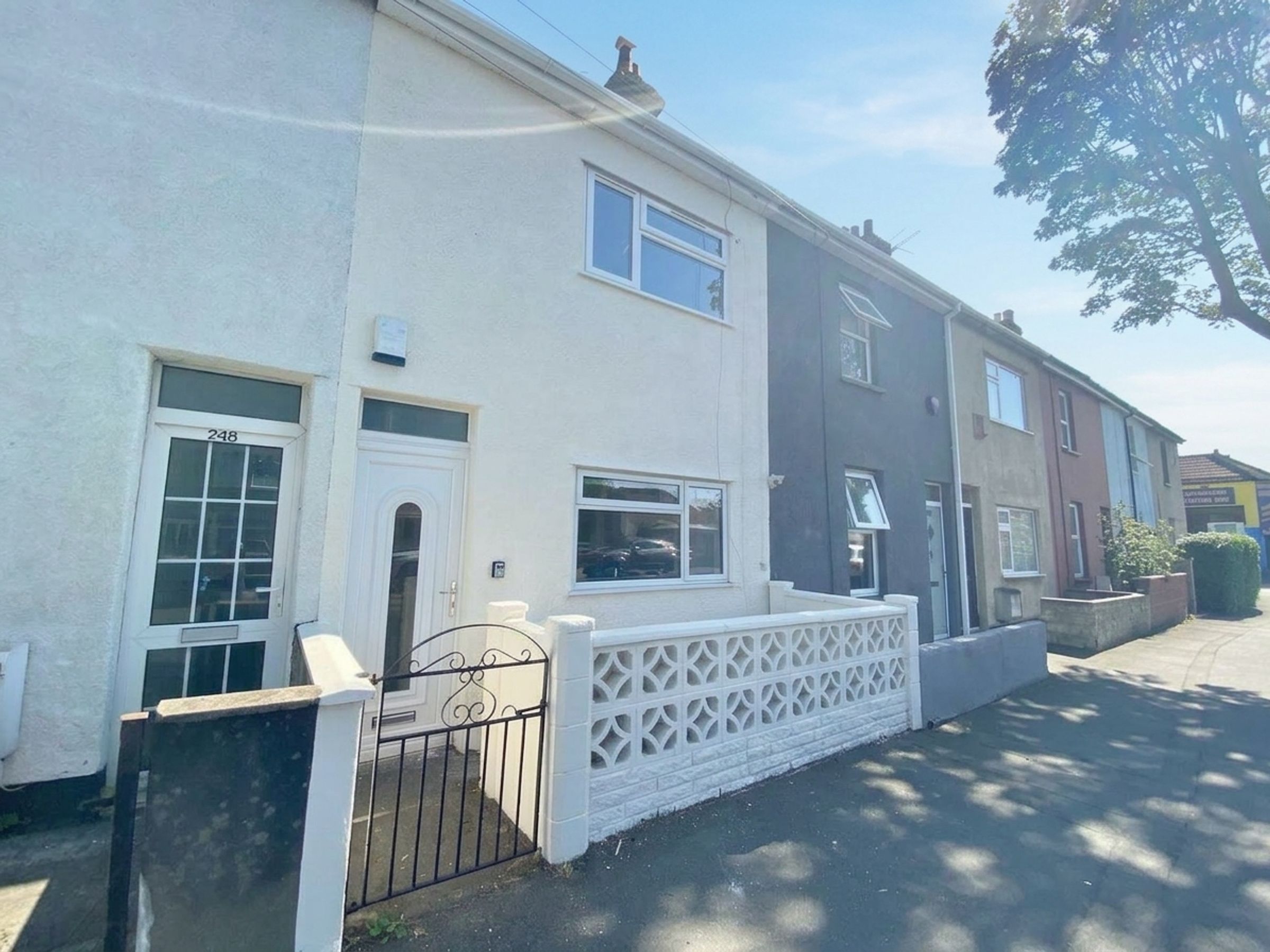 House Southmead Road in Bristol