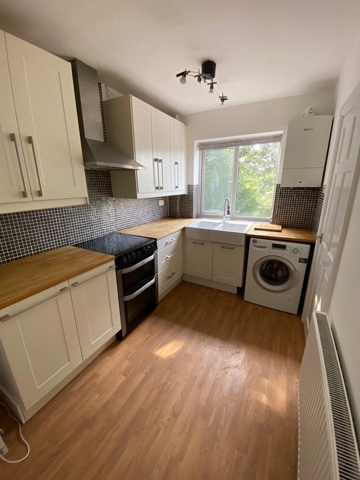 Flat Eachelhurst Road in Birmingham