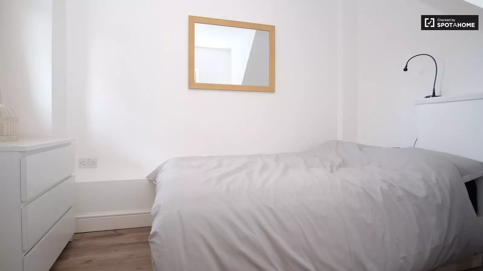 Flat Walter Terrace in Greater London
