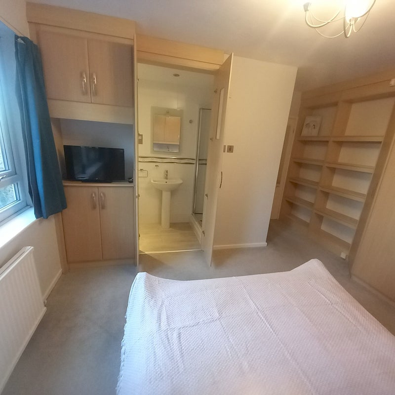 Room Shrewsbury Road in Prestwich