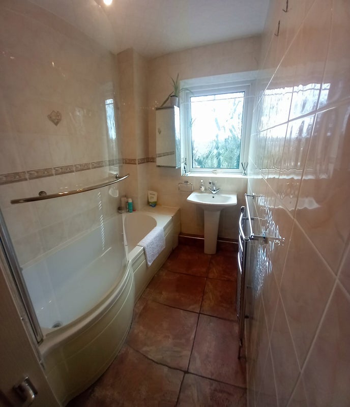 Room Shrewsbury Road in Prestwich