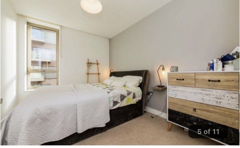 Flat Bessemer Place in Greater London
