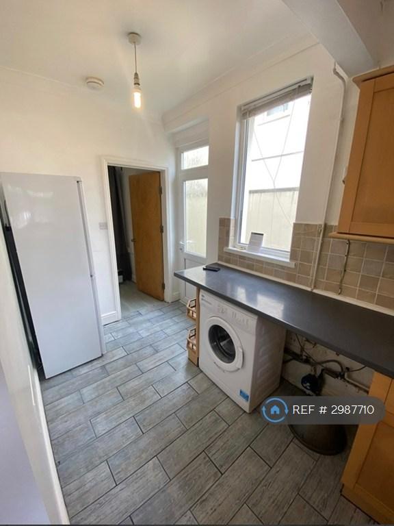 Flat Whitchurch Road in Cardiff