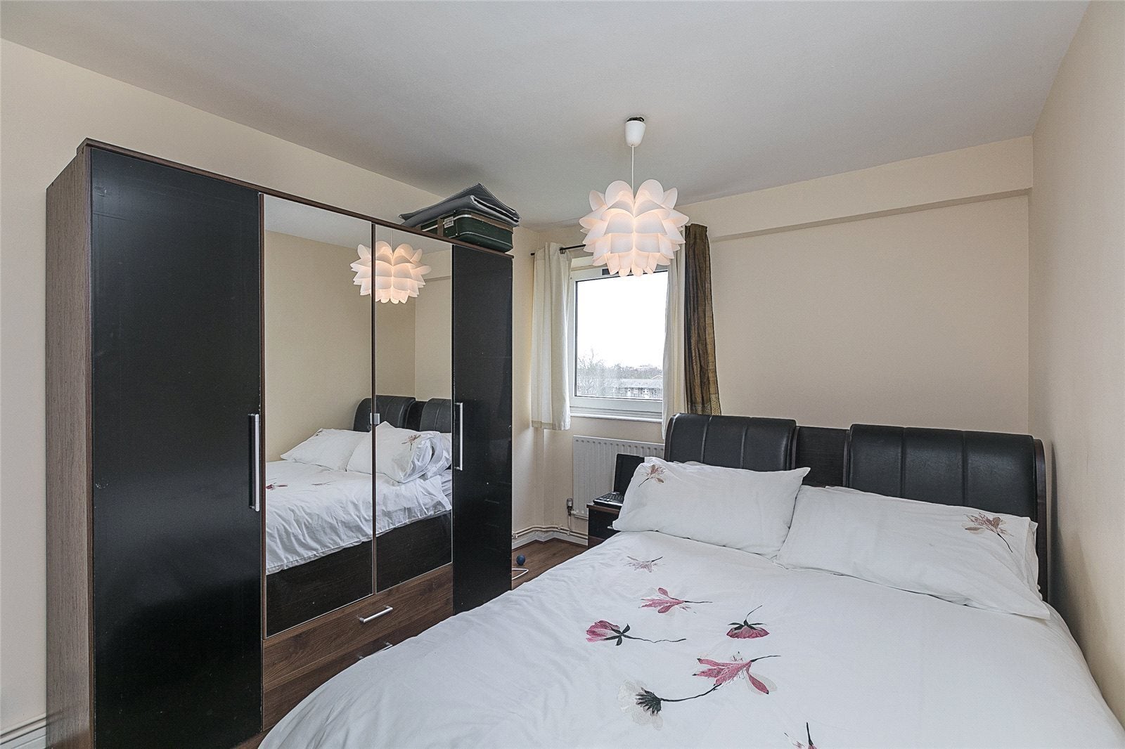 Flat Camden High Street in Greater London