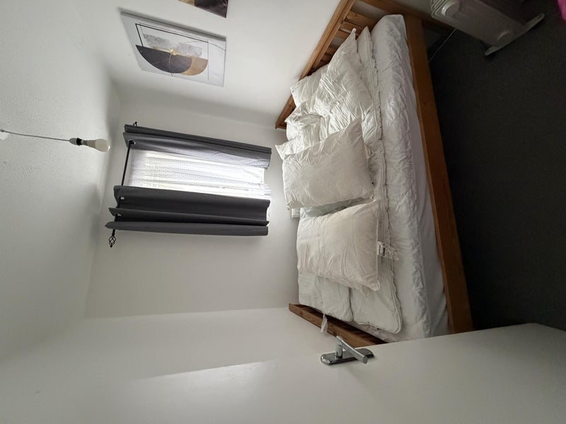 Room Courtland Grove in Greater London