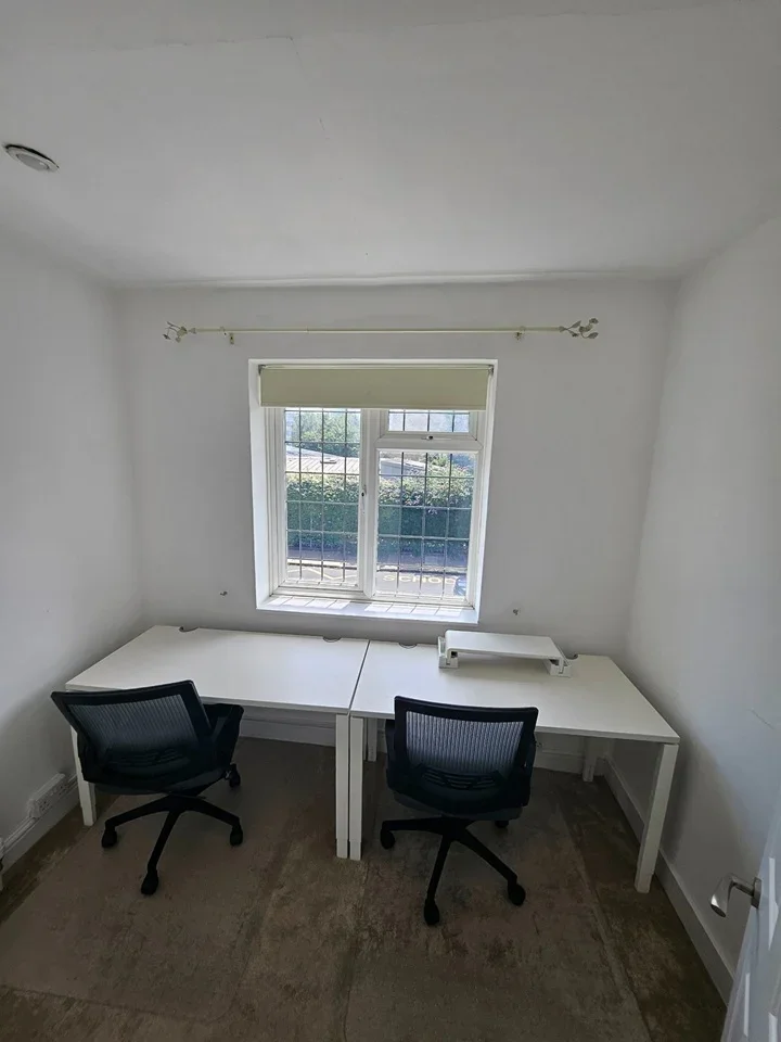 Room Ruscoe Road in Greater London