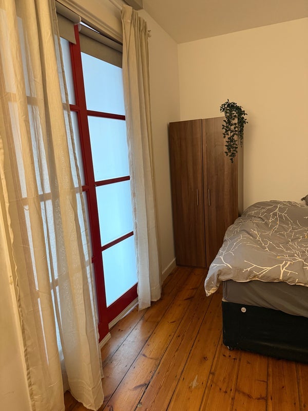 Room Back Church Lane in Greater London