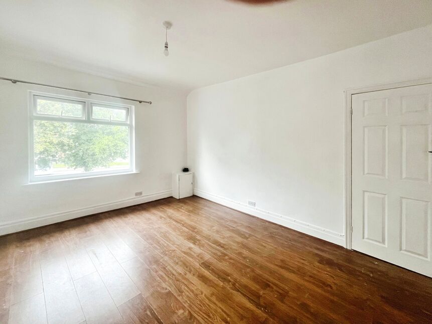 Flat Warrington Road in Whiston