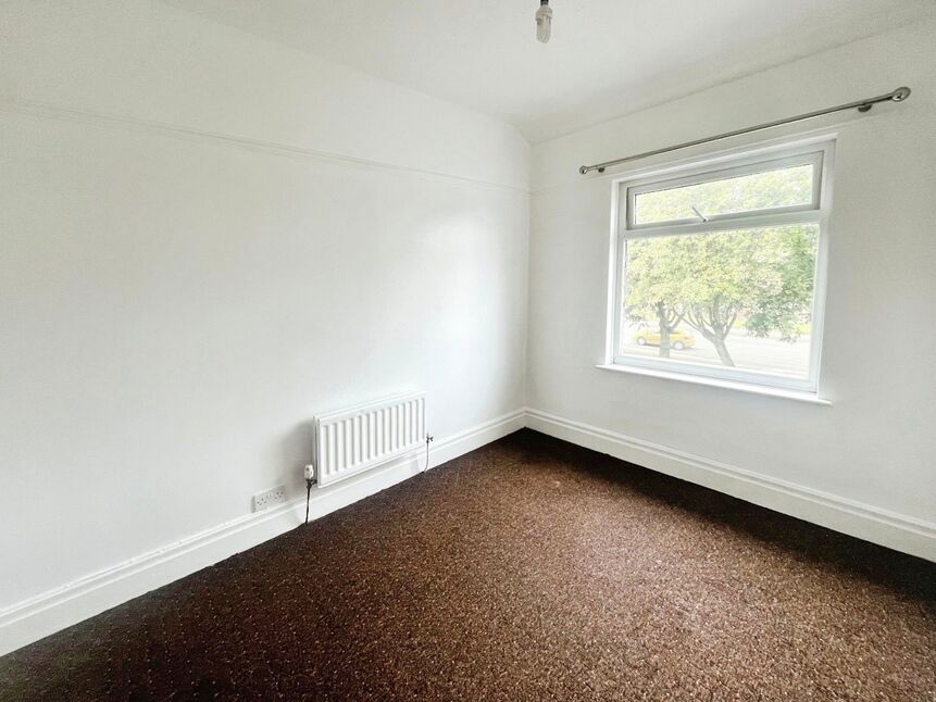 Flat Warrington Road in Whiston