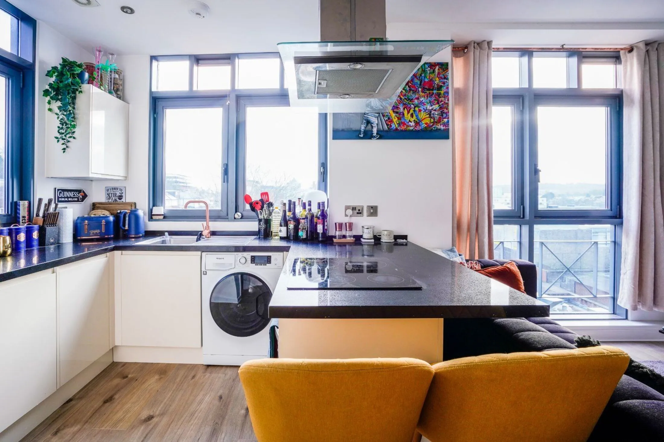 Flat Hillfield Road in Dacorum