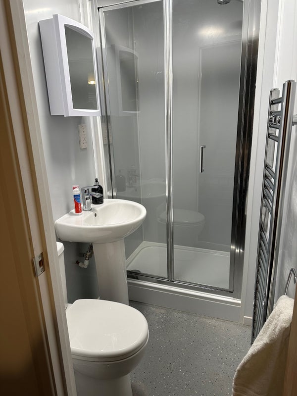 Room Queen Street in Stourbridge