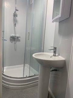 Room Queen Street in Stourbridge