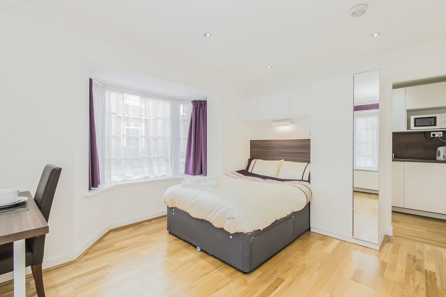 Room San Juan Drive in Grays