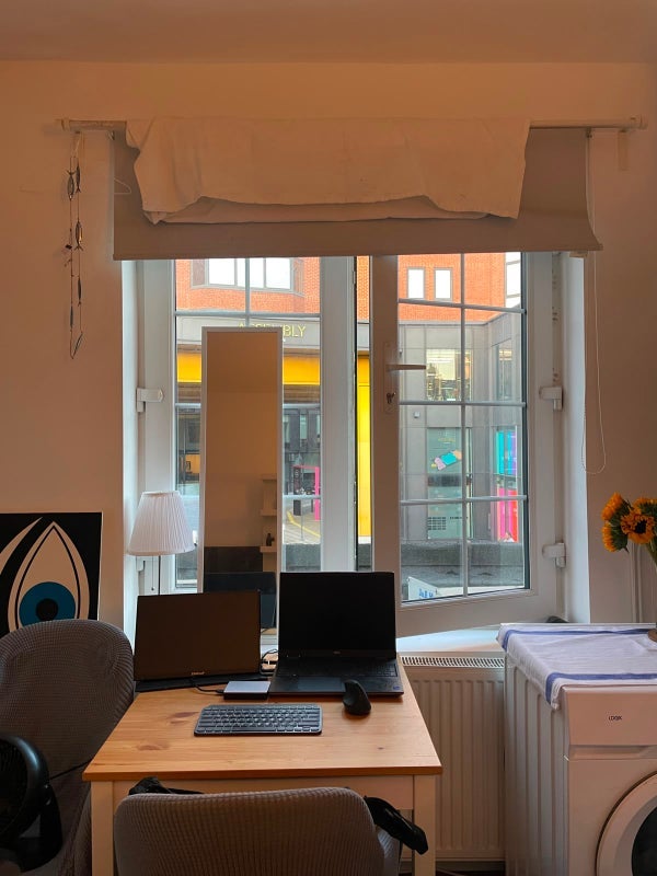 Room Fulham Palace Road in Greater London