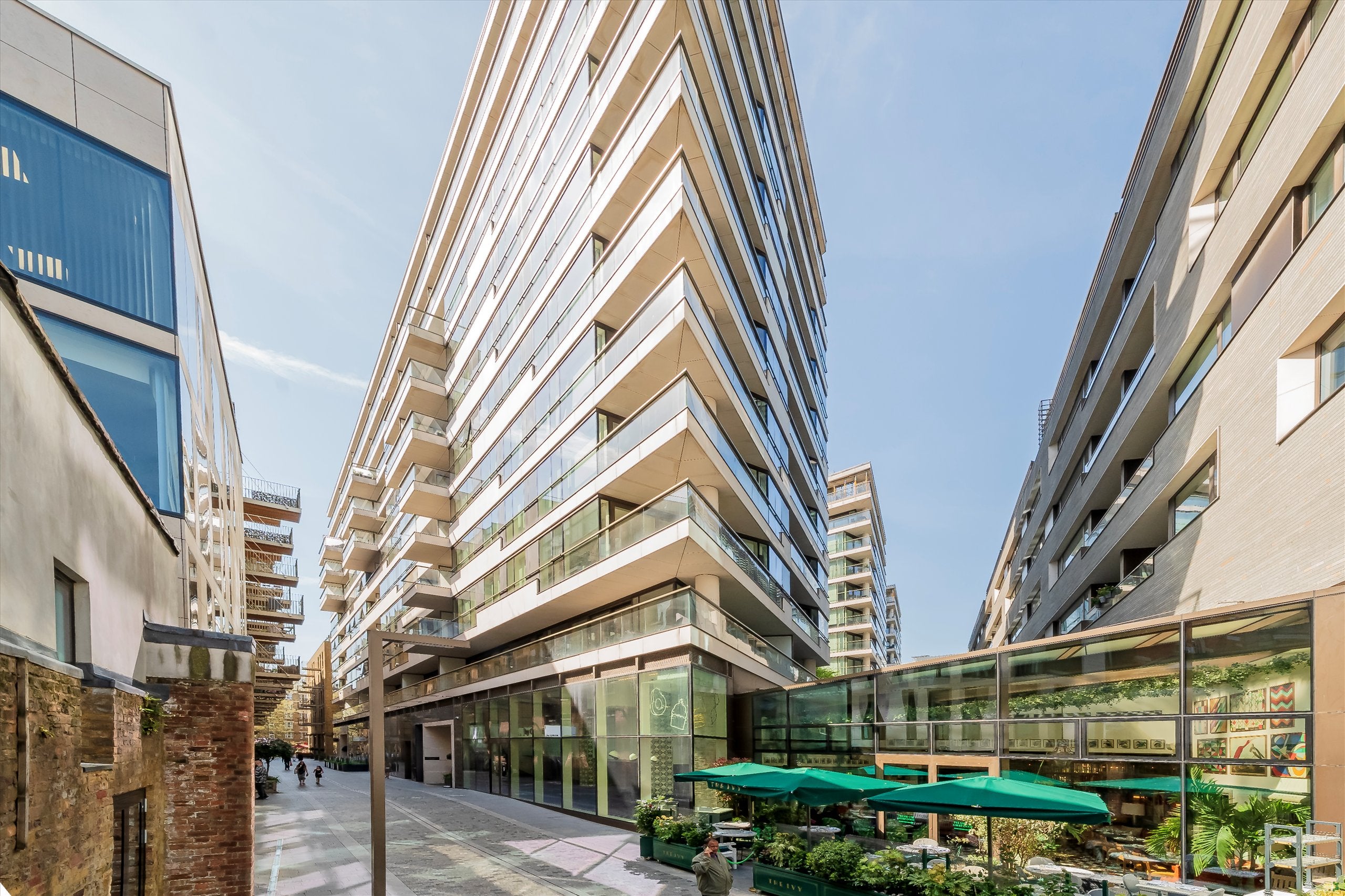 Flat Duchess Walk in Greater London
