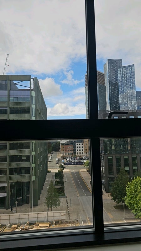 Room River Street in Manchester