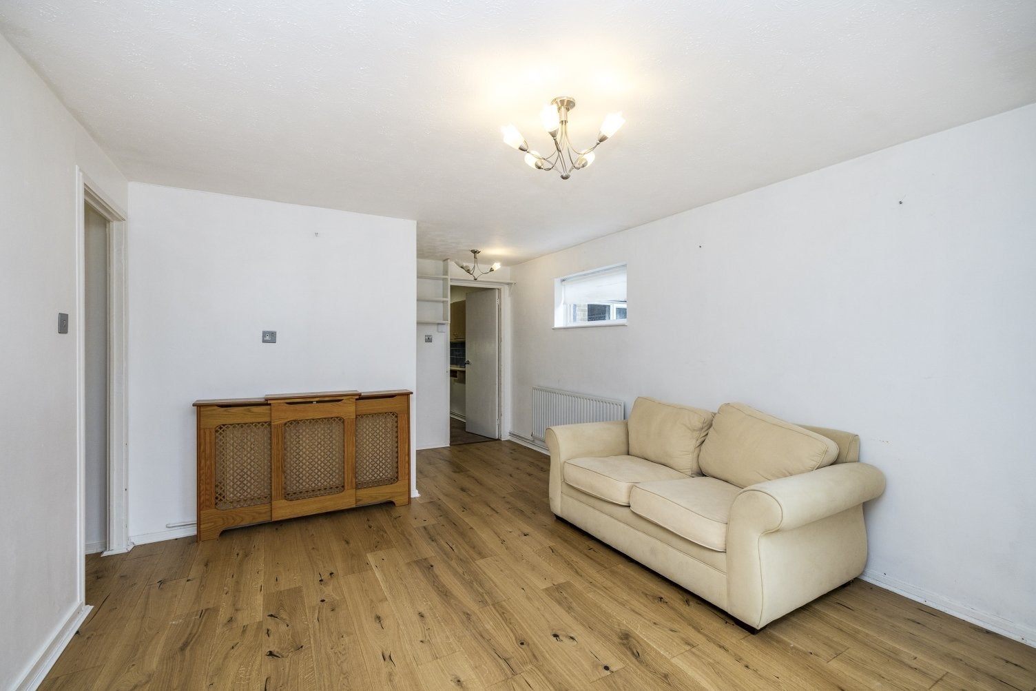 Flat Lorrimore Square in Greater London