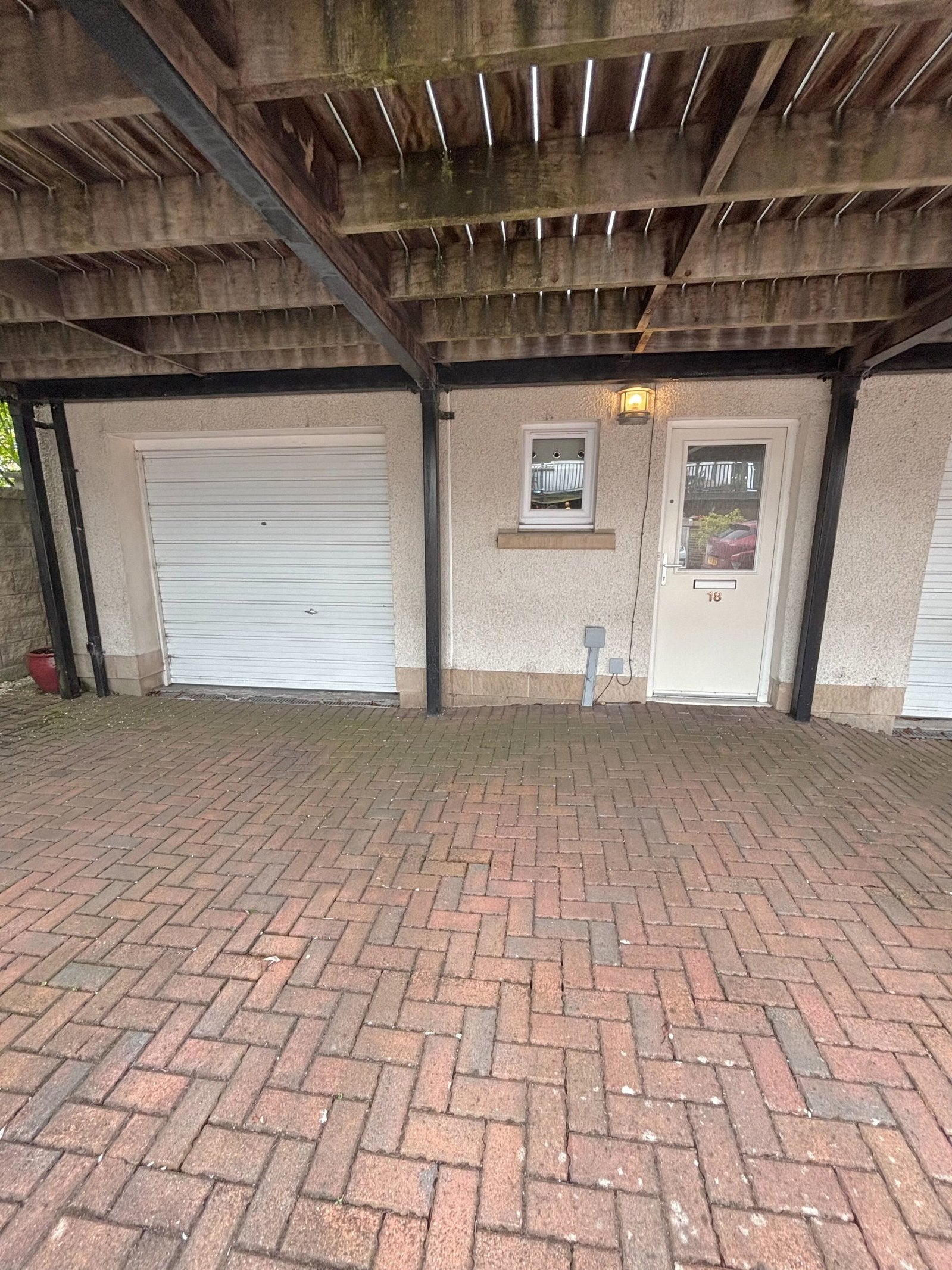 Flat Stance Place in Larbert