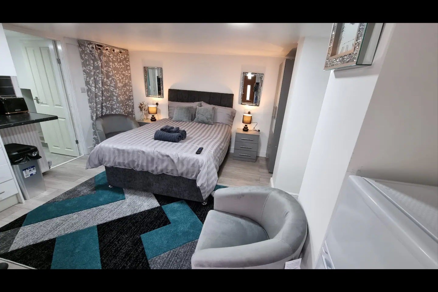 Flat Ashton Grove in Leeds
