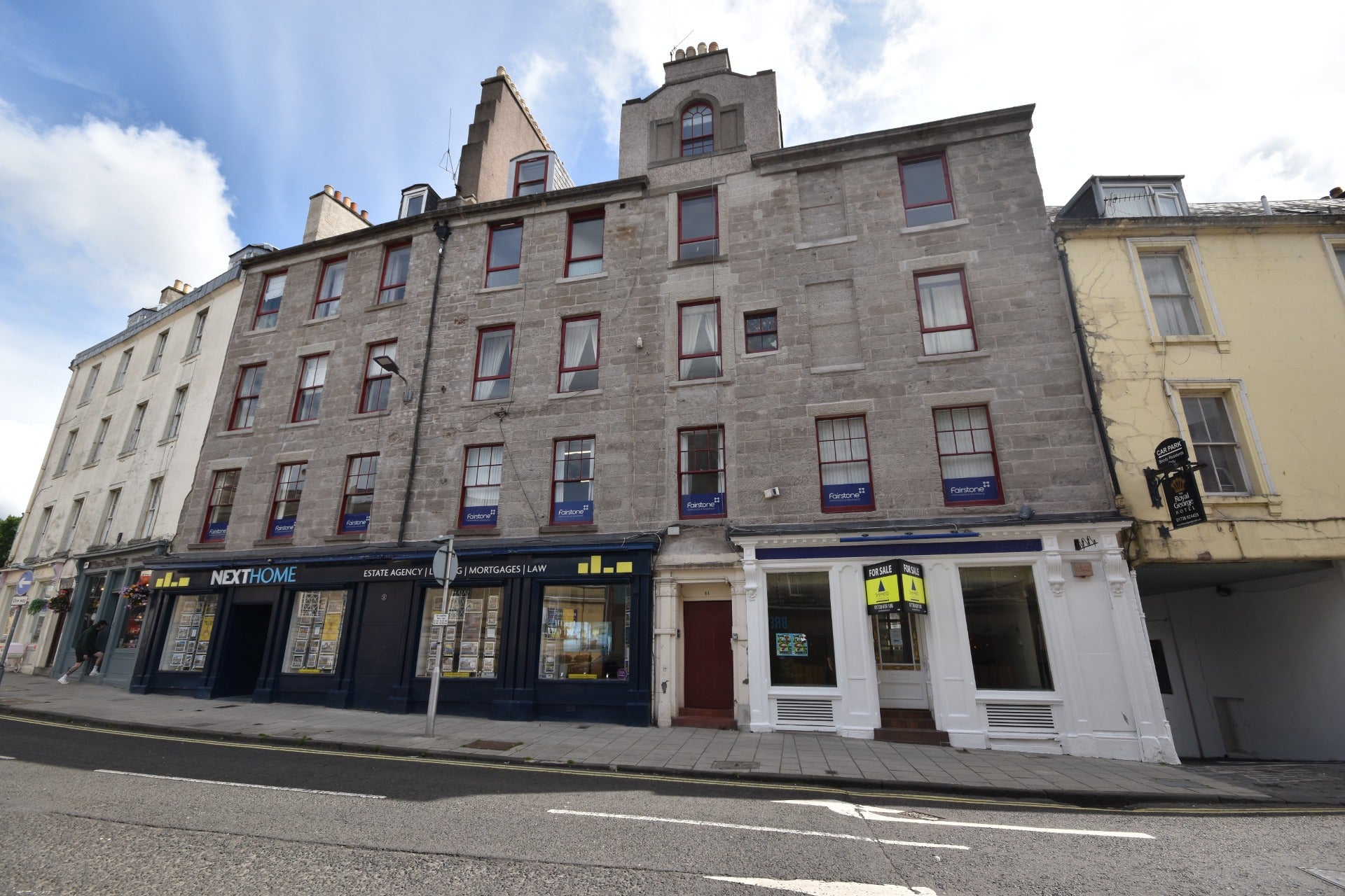 Flat George Street in Perth