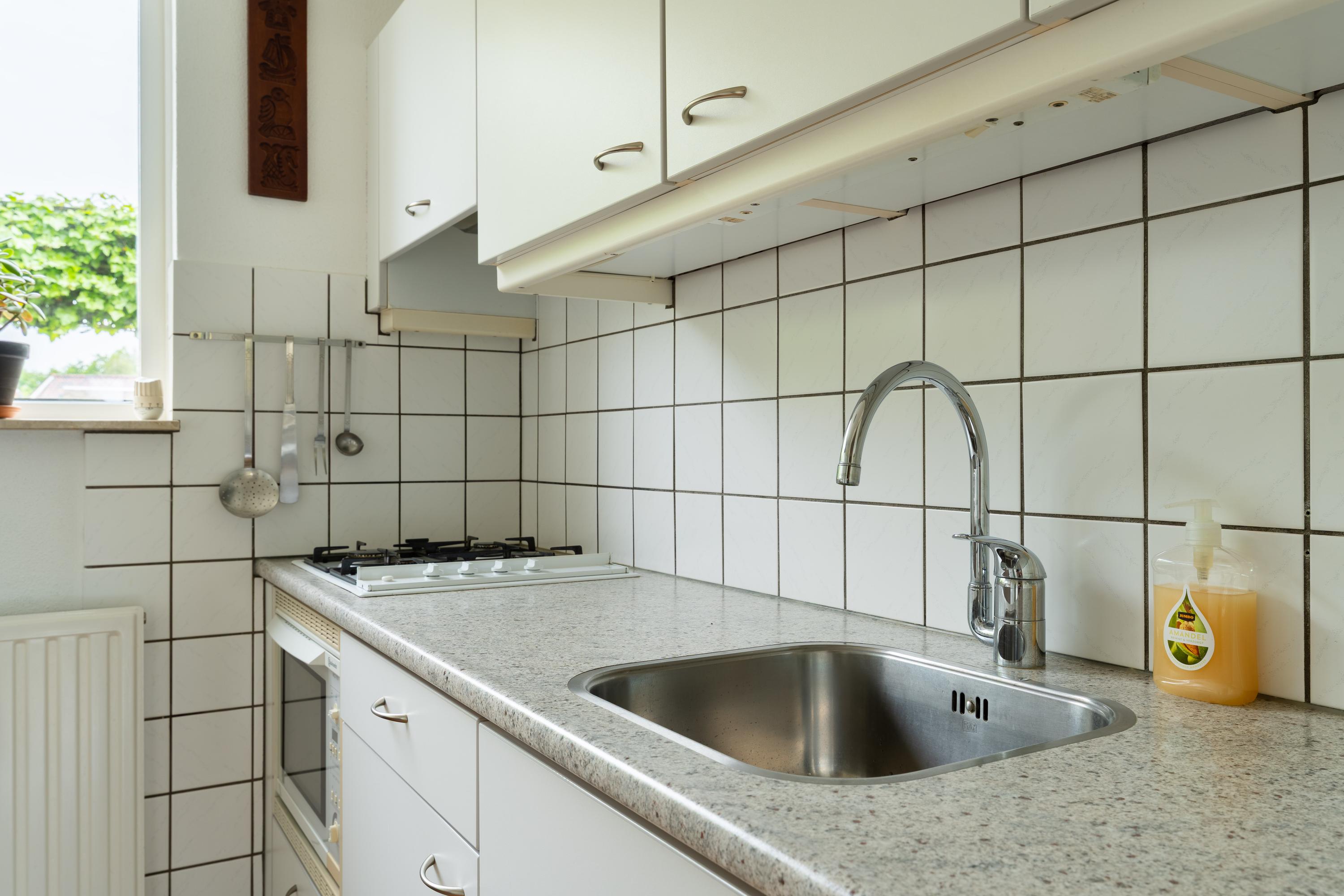 Tussenwoning te koop: Kerkhoek 8, Ouddorp