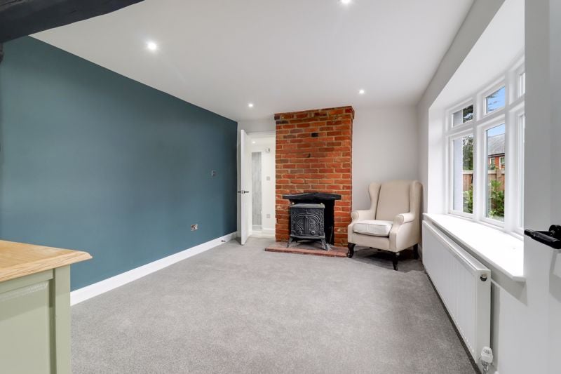 House Updown Hill in Surrey Heath