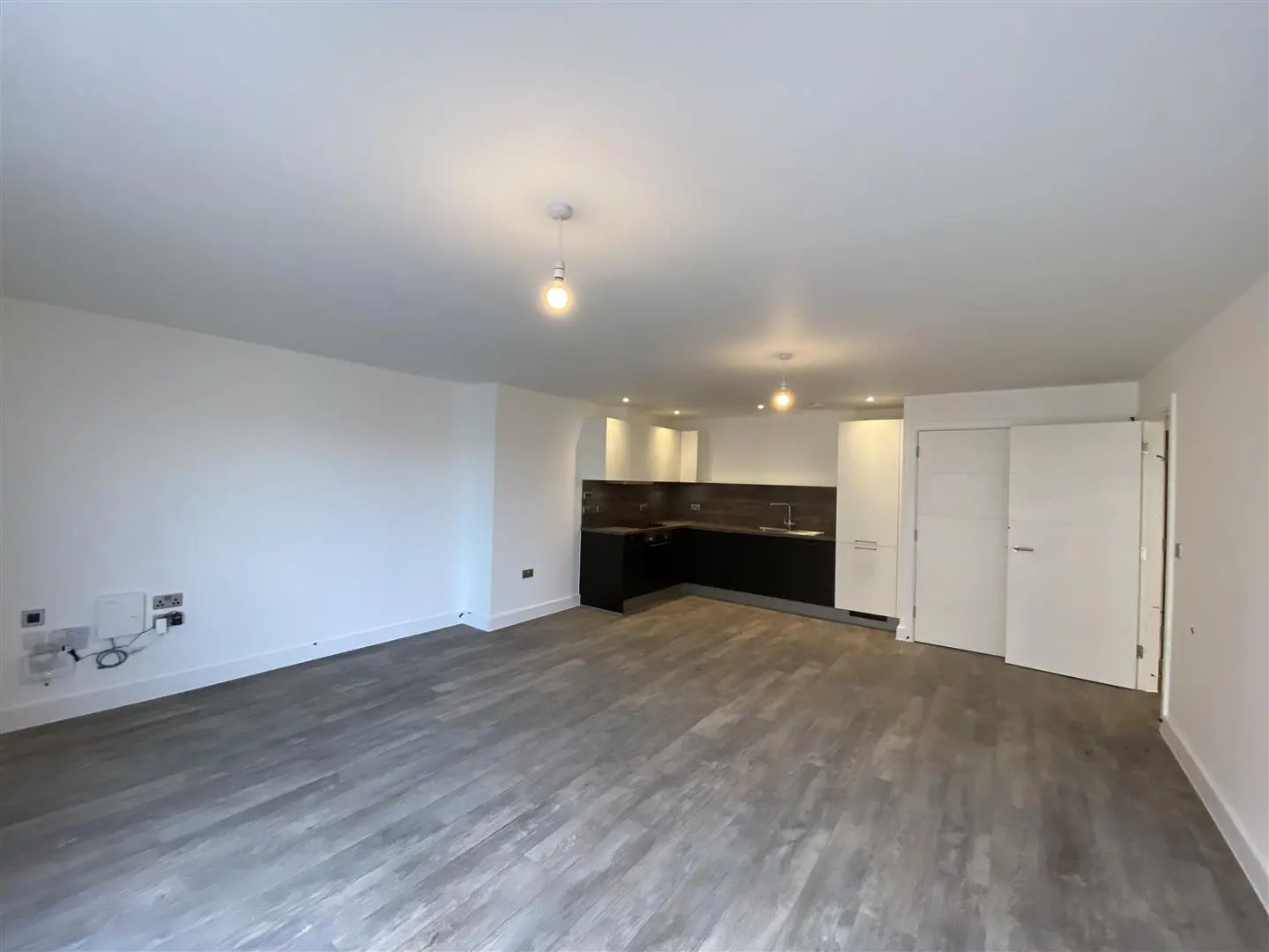 Flat George Street in Ashford