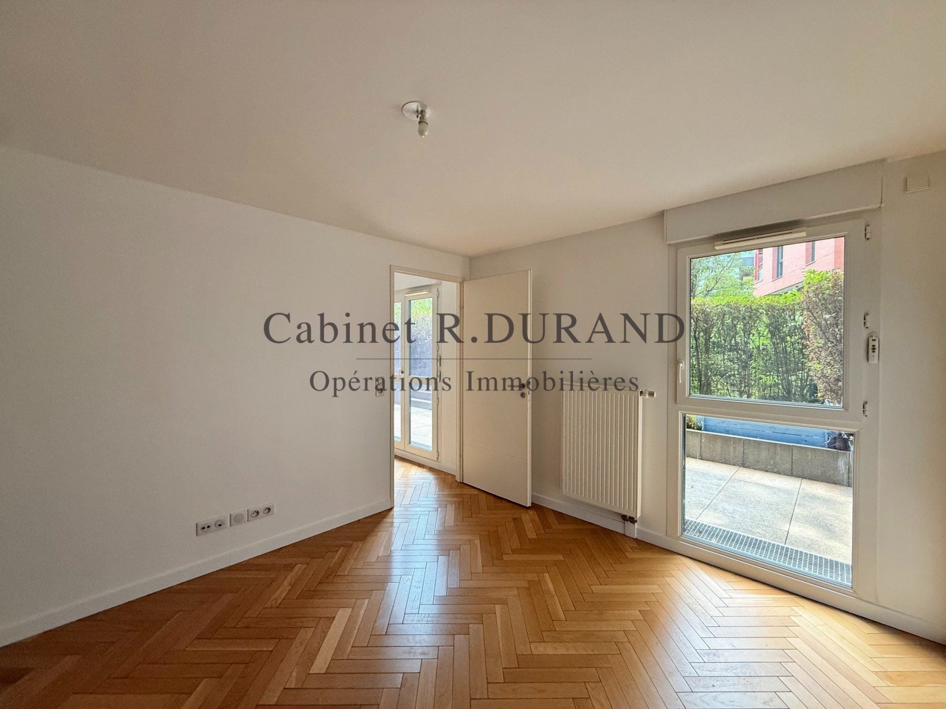 Flat Avenue de l'Europe in Bois-Colombes