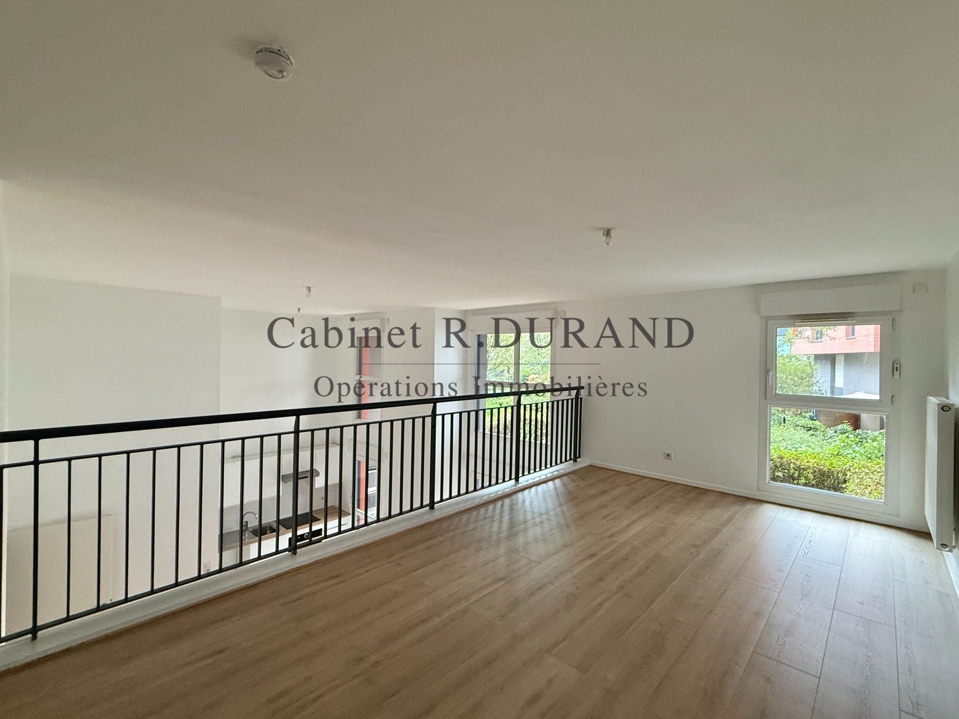 Flat Avenue de l'Europe in Bois-Colombes