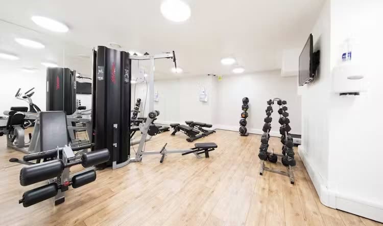 Room St. John Street in Greater London
