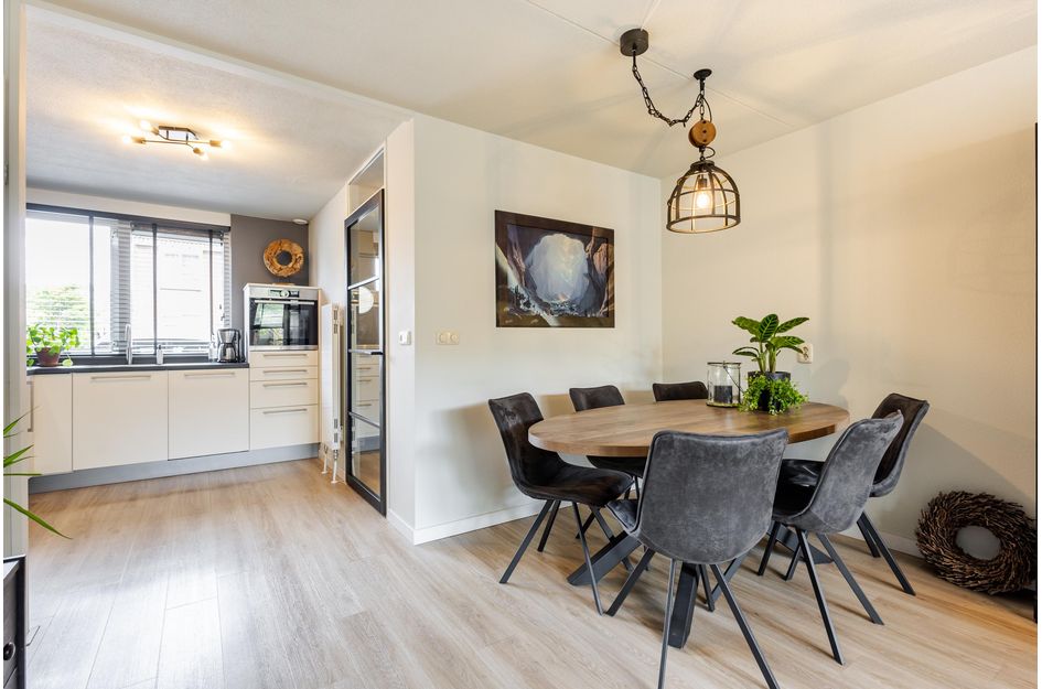 Hoekwoning te koop: Breedewaij 64, Hardinxveld-Giessendam