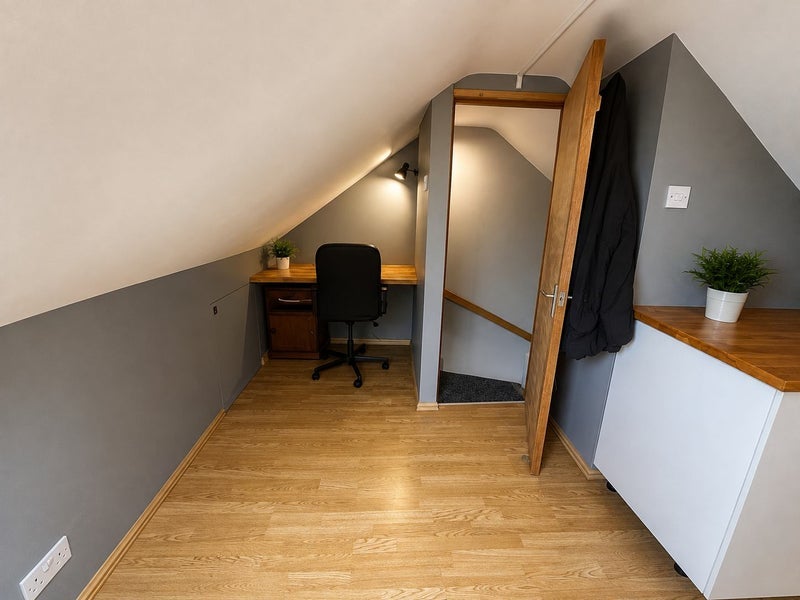 Room Hosey Walk in Bristol