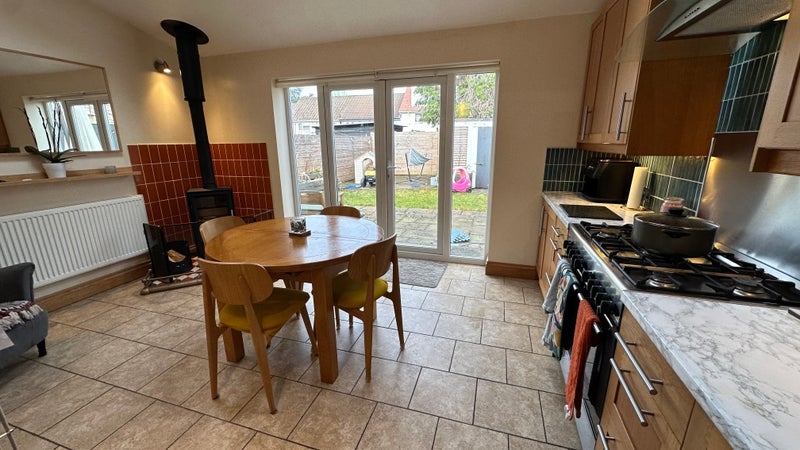 Room Hosey Walk in Bristol