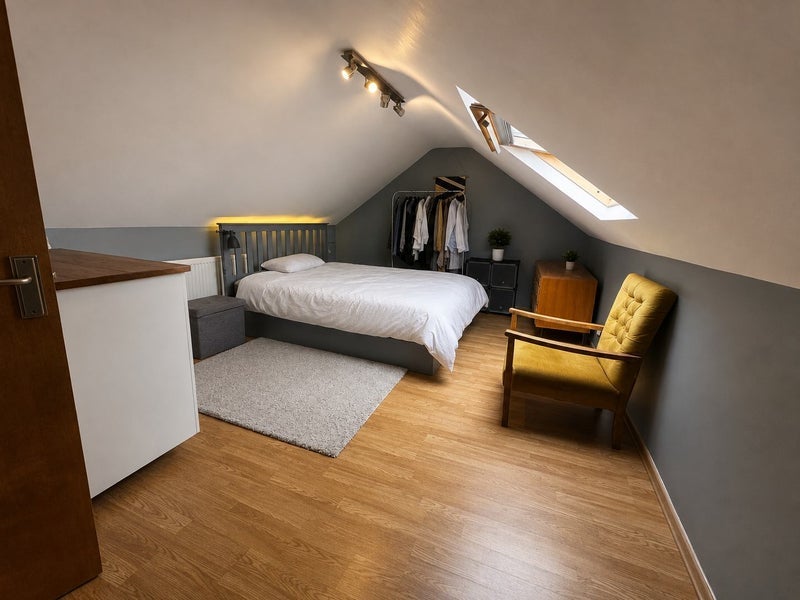 Room Hosey Walk in Bristol