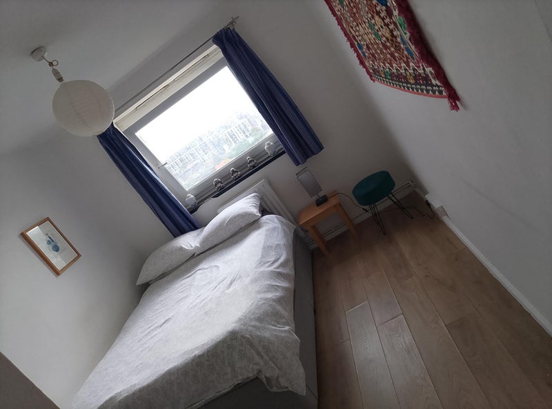 Flat Rodenhurst Road in Greater London