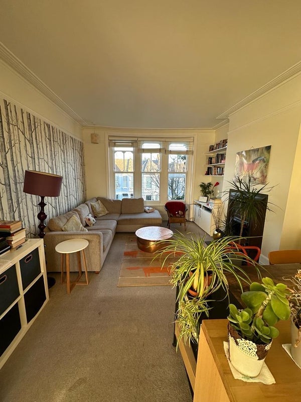 Room Burgoyne Road in Greater London