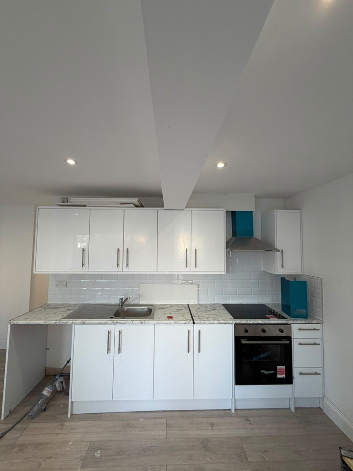 Flat Mottingham Road in Greater London