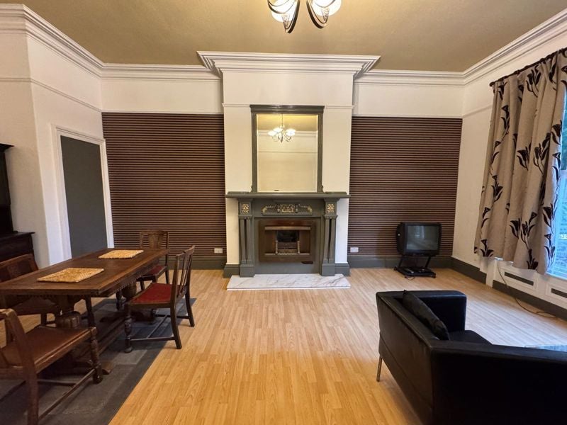 Room Derwent Square in Liverpool