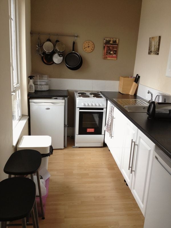 Room Derwent Square in Liverpool