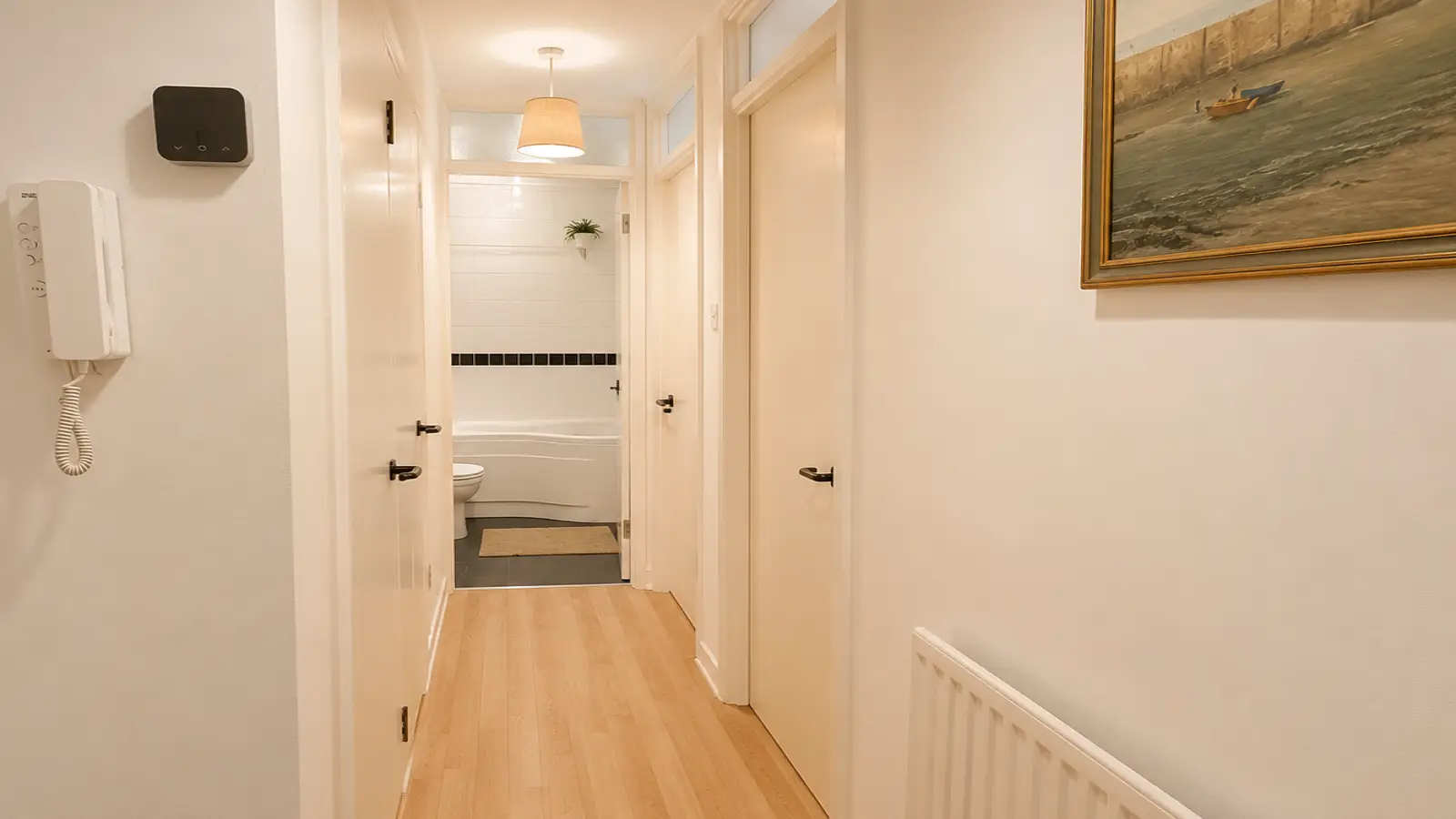 Flat Carnwath Road in Greater London