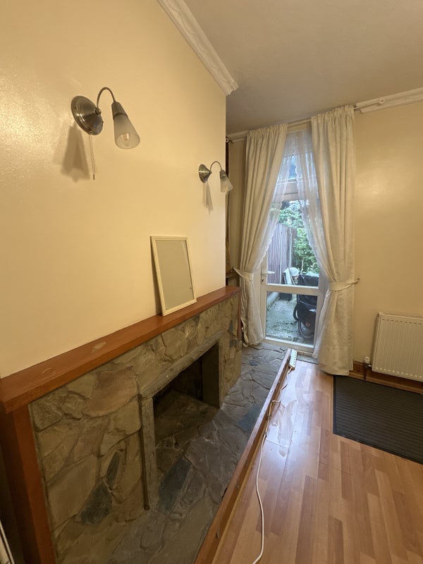 Room Fulbourne Road in Greater London
