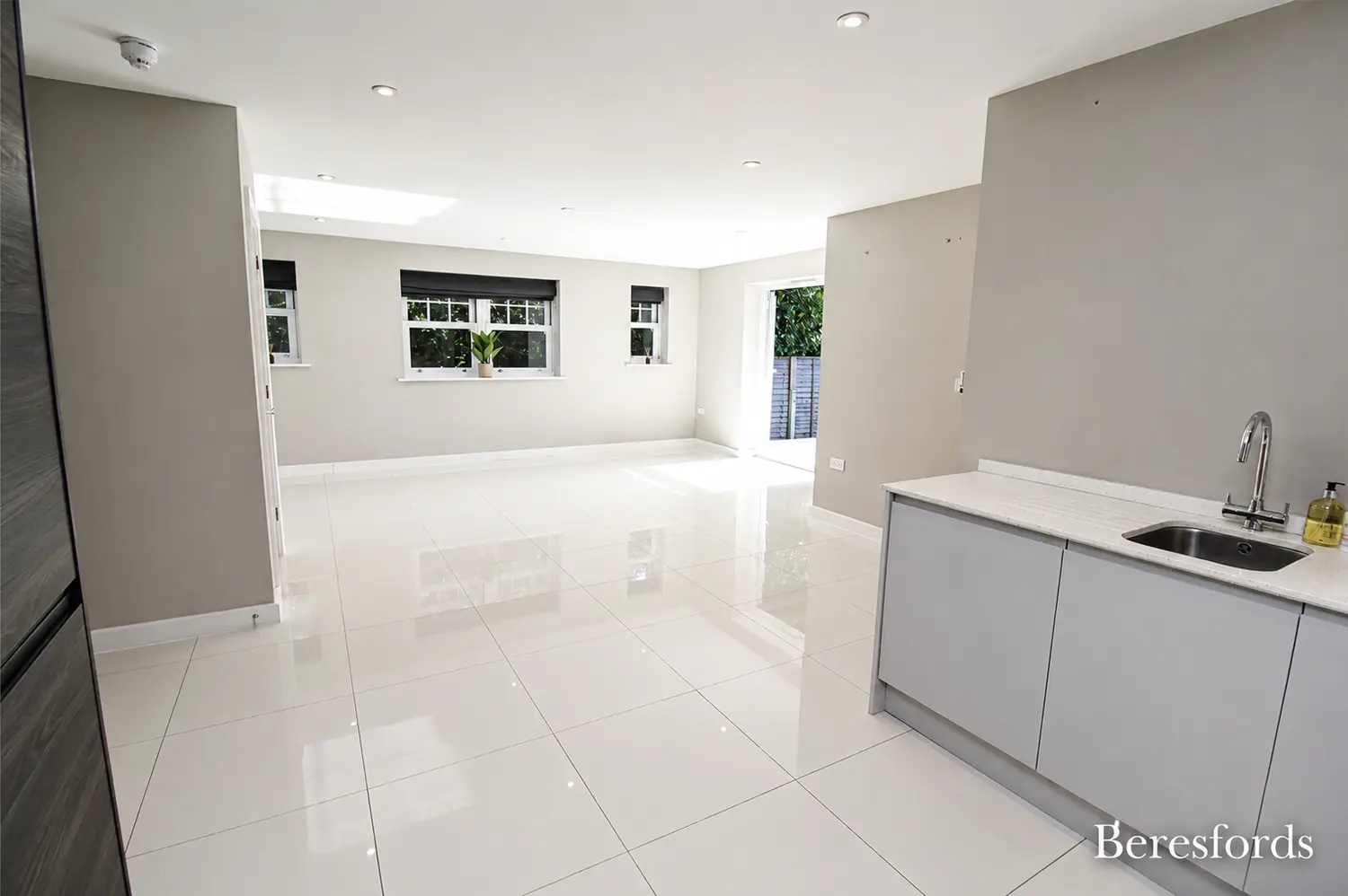 Flat Westbury Road in Brentwood